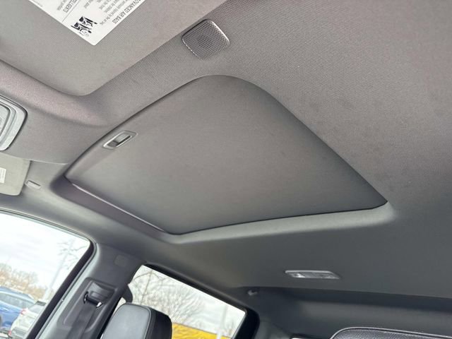 Used 2023 GMC Sierra 1500 Denali w/ Technology Package AWD/4WD image 30