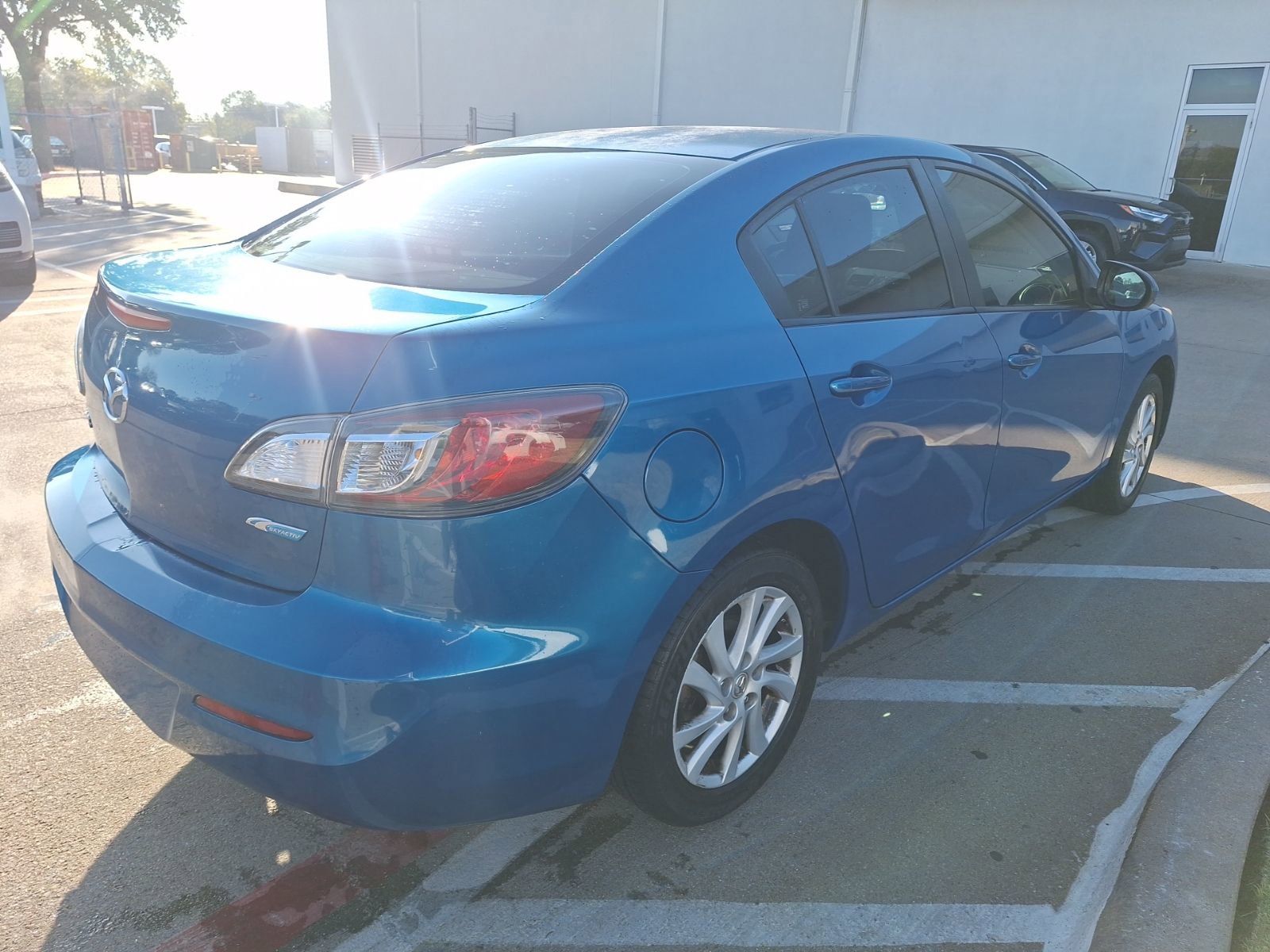 Used 2012 MAZDA MAZDA3 i Touring image 6
