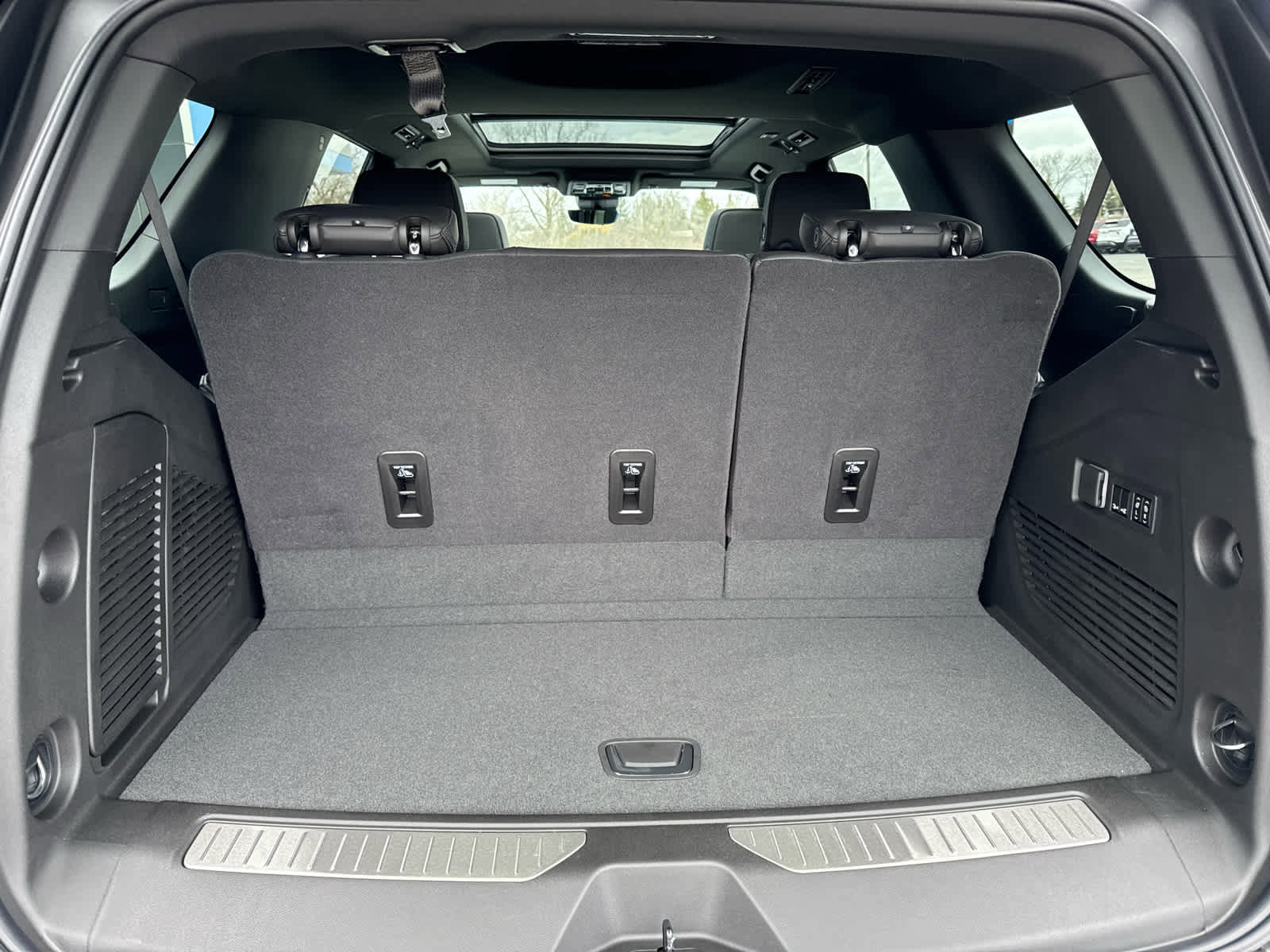 New 2026 Chevrolet Tahoe High Country image 16