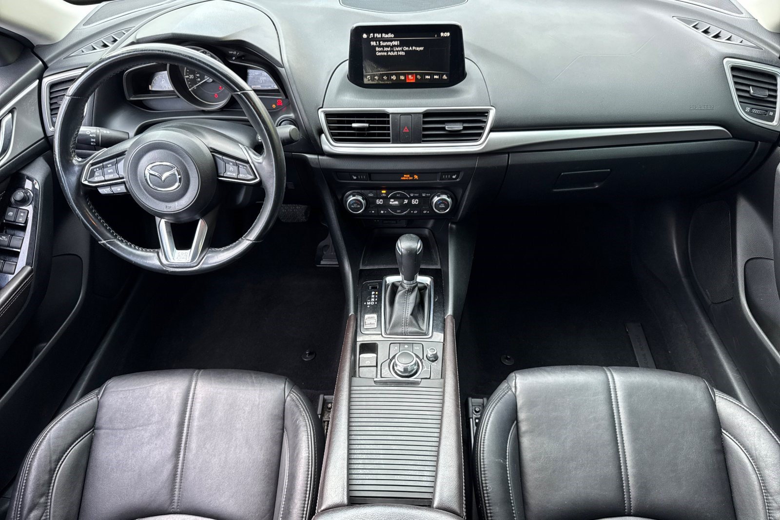 Used 2017 MAZDA MAZDA3 Touring FWD image 16