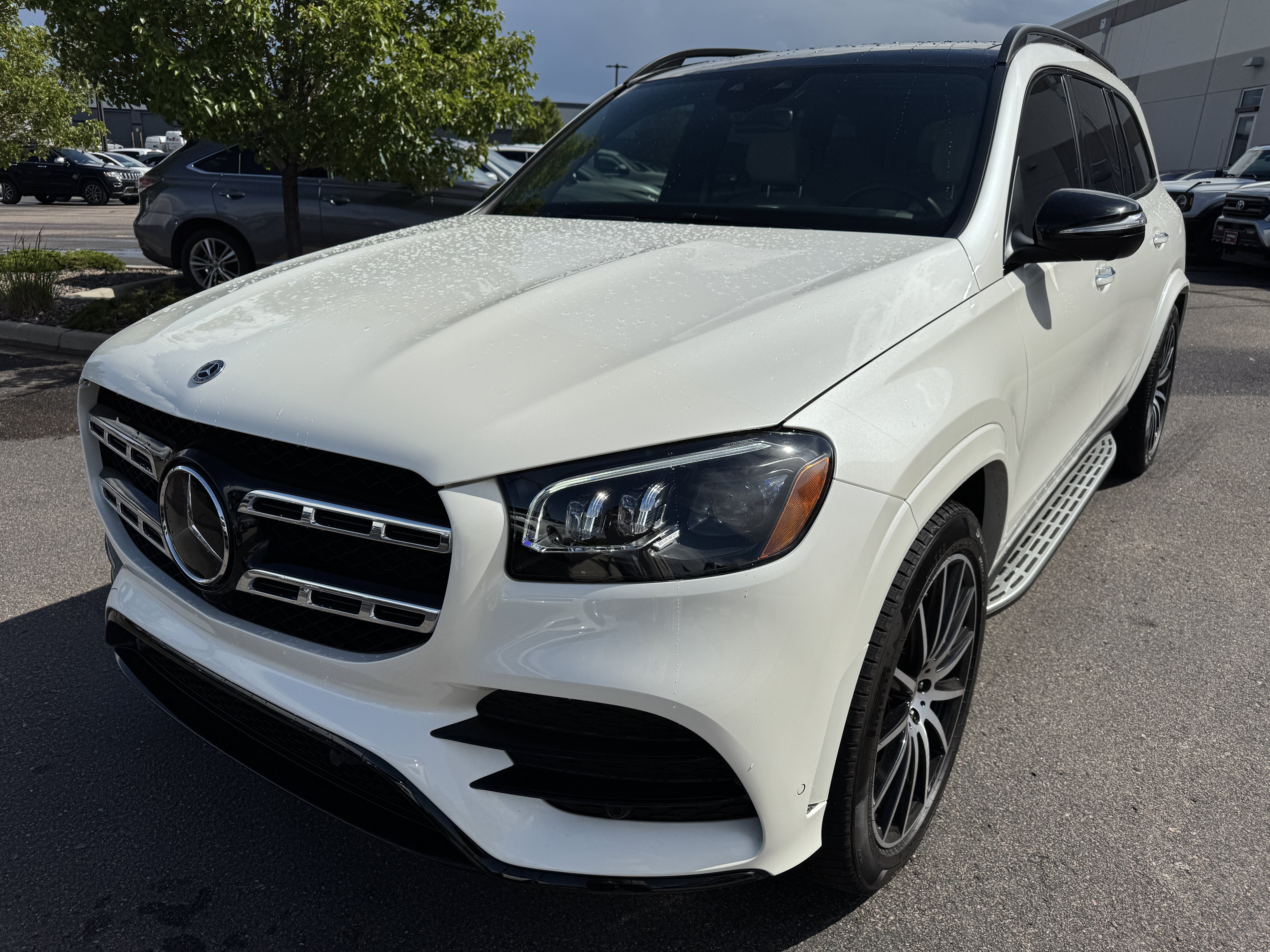 Used 2023 Mercedes-Benz GLS 450 4MATIC image 3