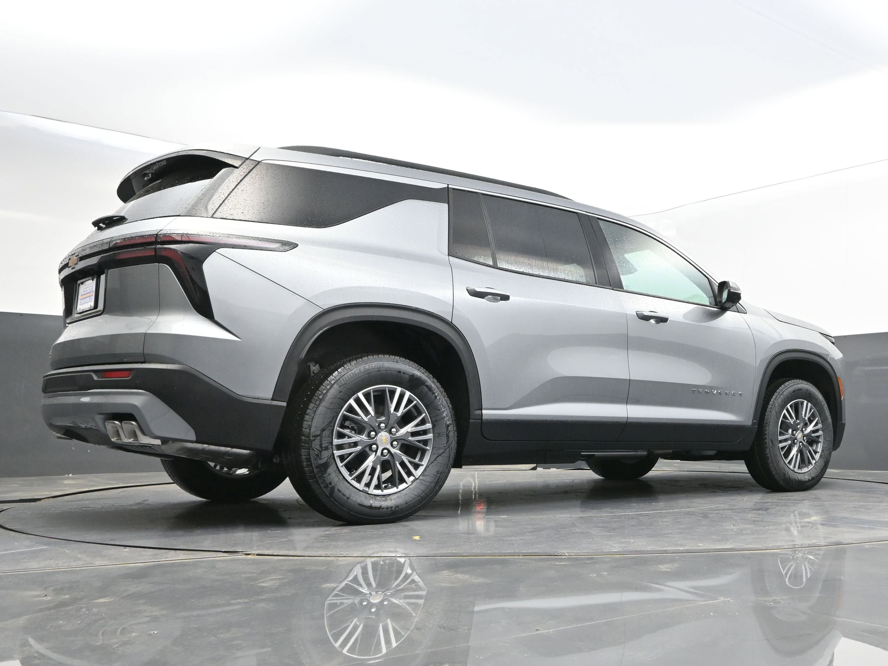 New 2026 Chevrolet Traverse LT FWD image 46