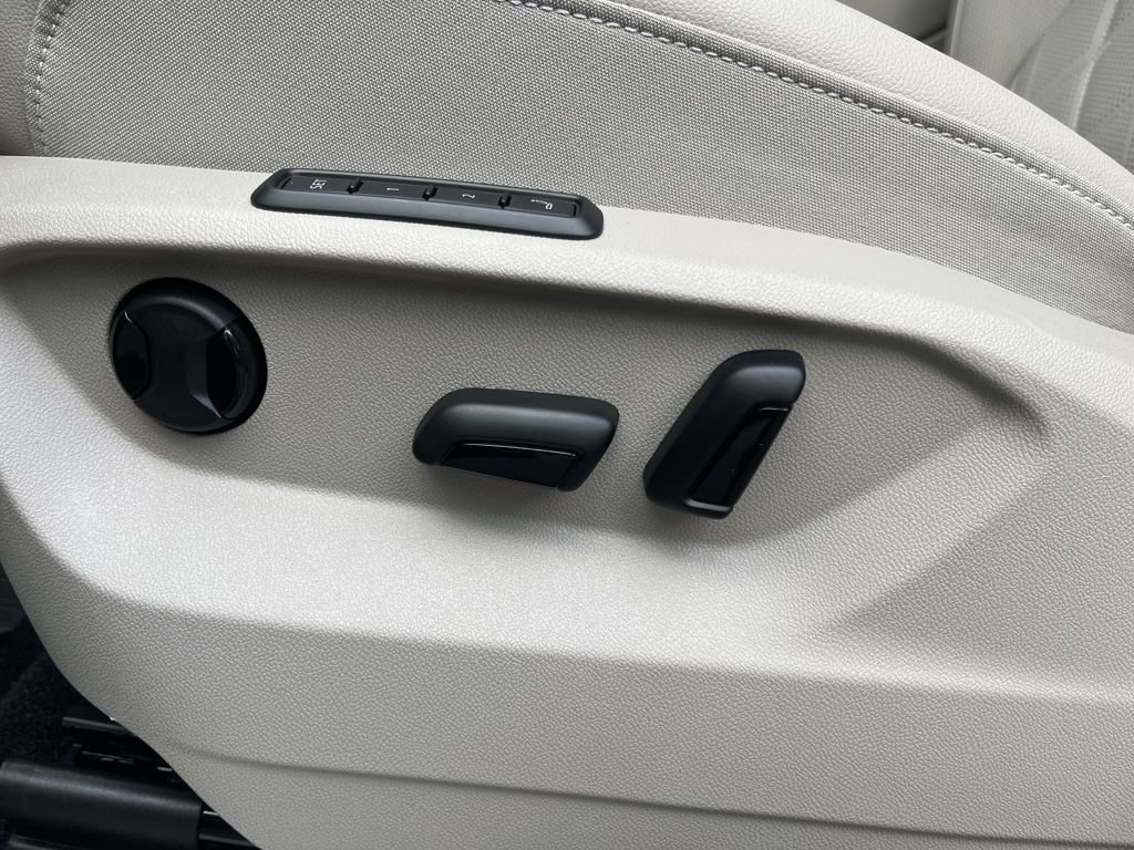 New 2026 Volkswagen Atlas SEL Premium R-Line image 7