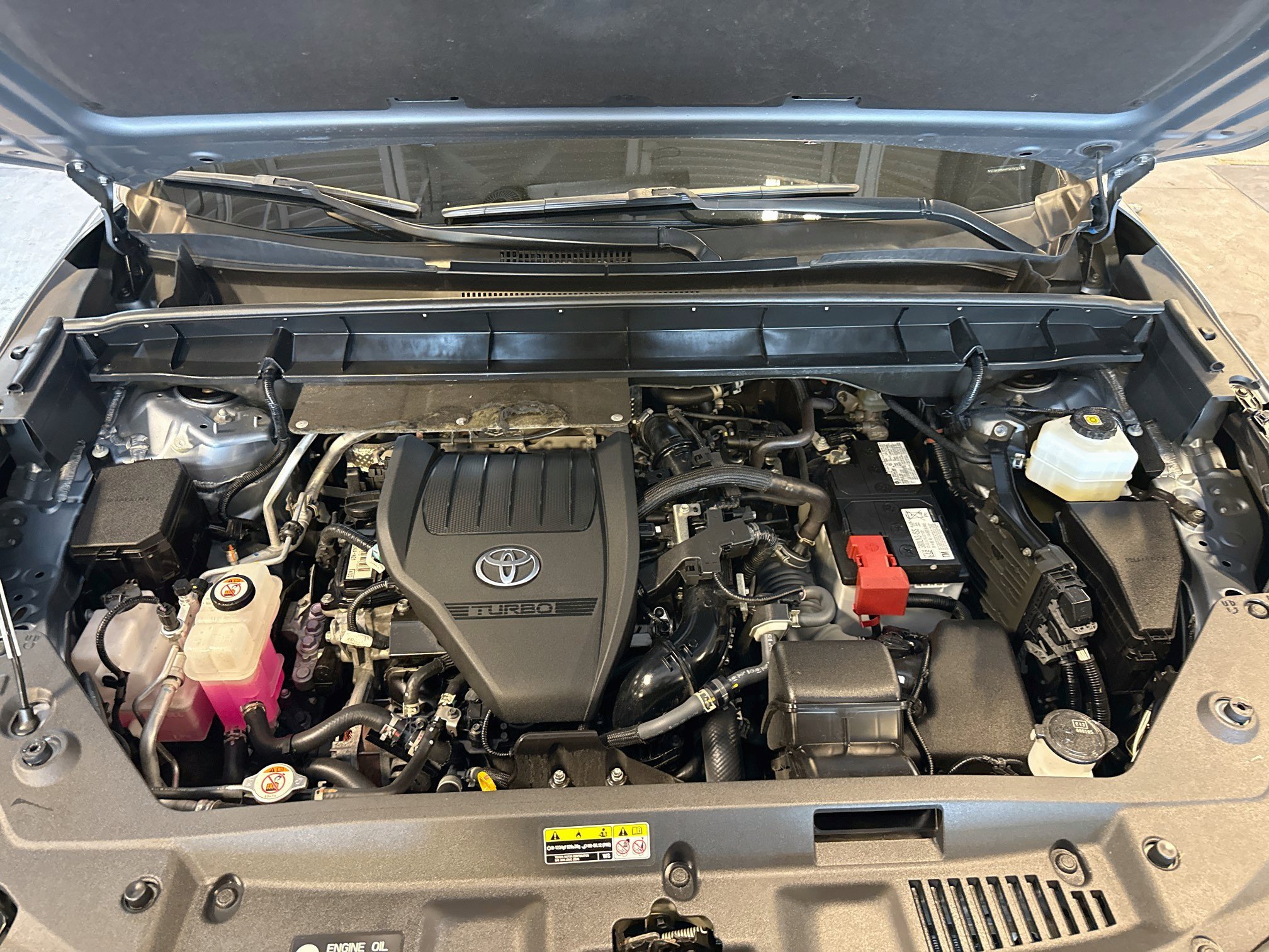 Used 2023 Toyota Highlander XLE AWD/4WD image 36