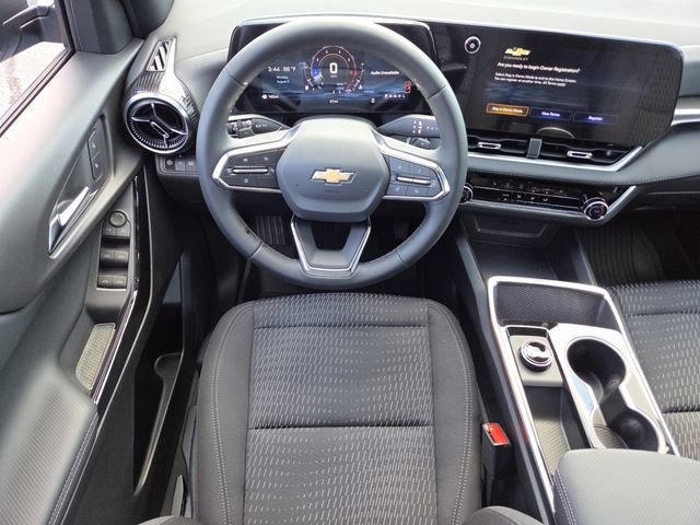 New 2027 Chevrolet Equinox LT w/ LPO, Floor Liner Package FWD image 22