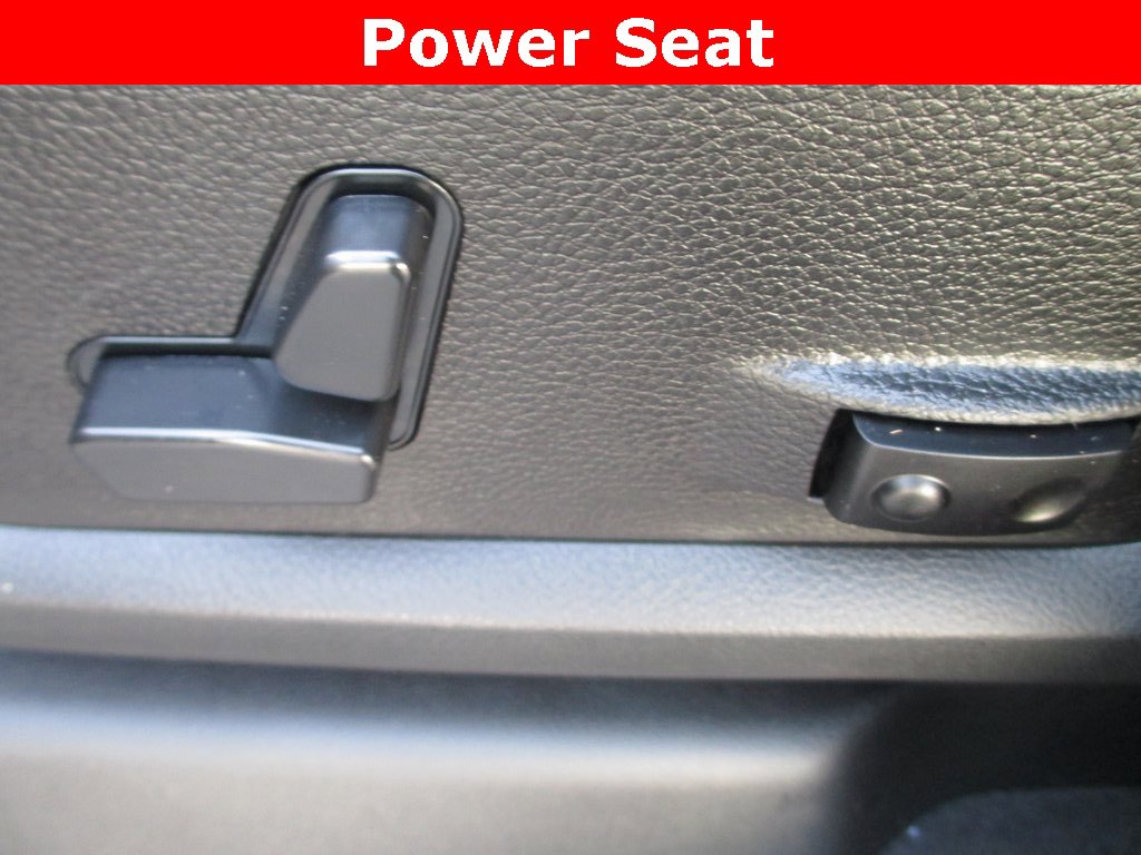 Used 2024 RAM 2500 Big Horn w/ Sport Appearance Package image 23