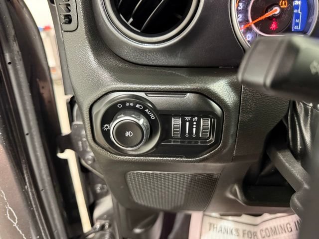 Used 2022 Jeep Wrangler Unlimited Sport AWD/4WD image 17