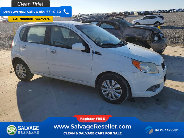 Used 2011 Chevrolet Aveo5 LT FWD image 5
