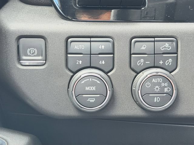 Used 2024 Chevrolet Silverado 1500 LTZ AWD/4WD image 30