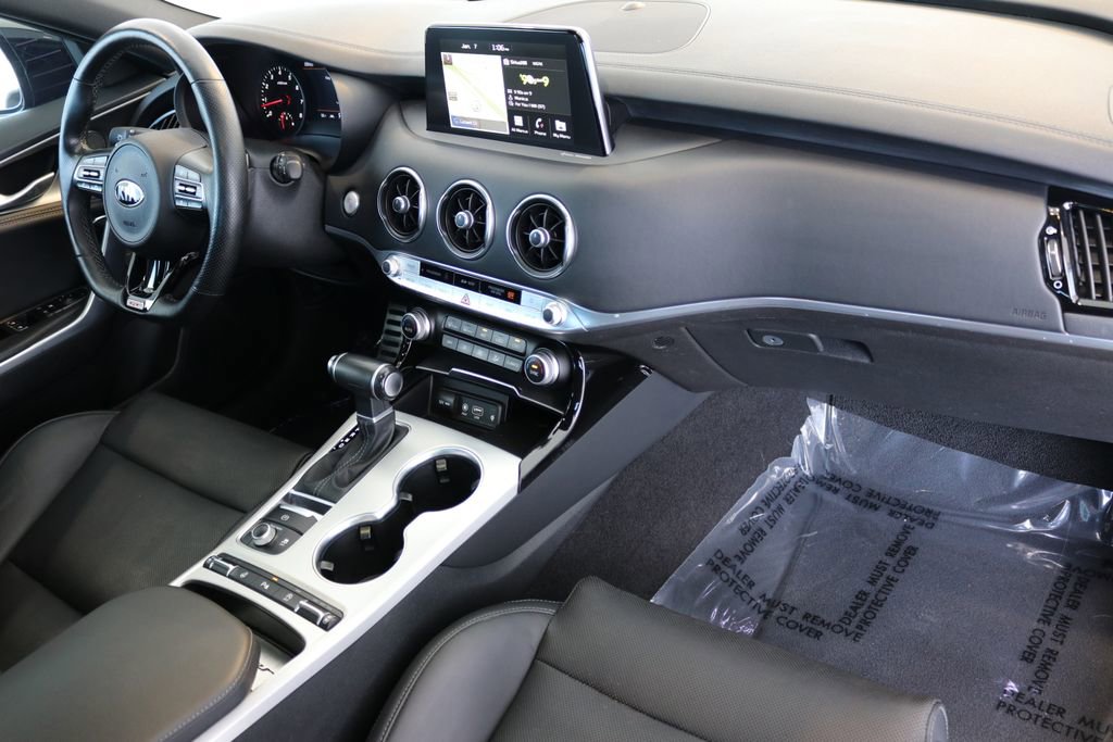 Used 2020 Kia Stinger GT1 image 45