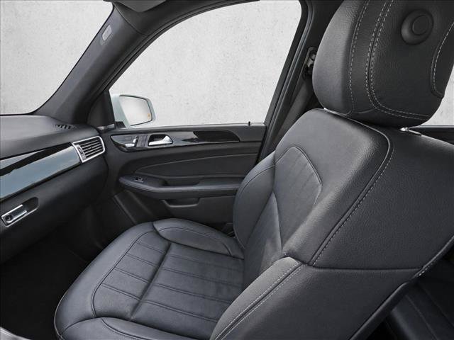 Used 2019 Mercedes-Benz GLE 400 4MATIC image 19