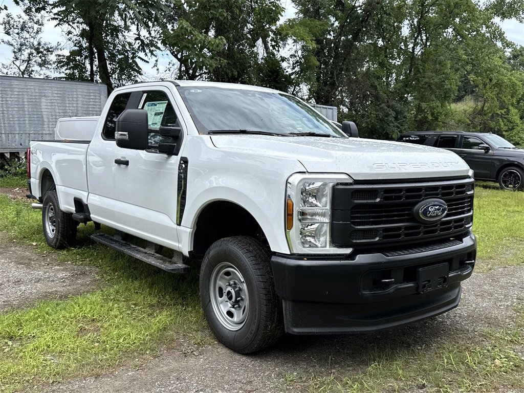 New 2025 Ford F250 XLT w/ Snow Plow Prep Package