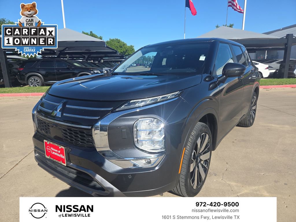 Used 2025 Mitsubishi Outlander AWD image 1