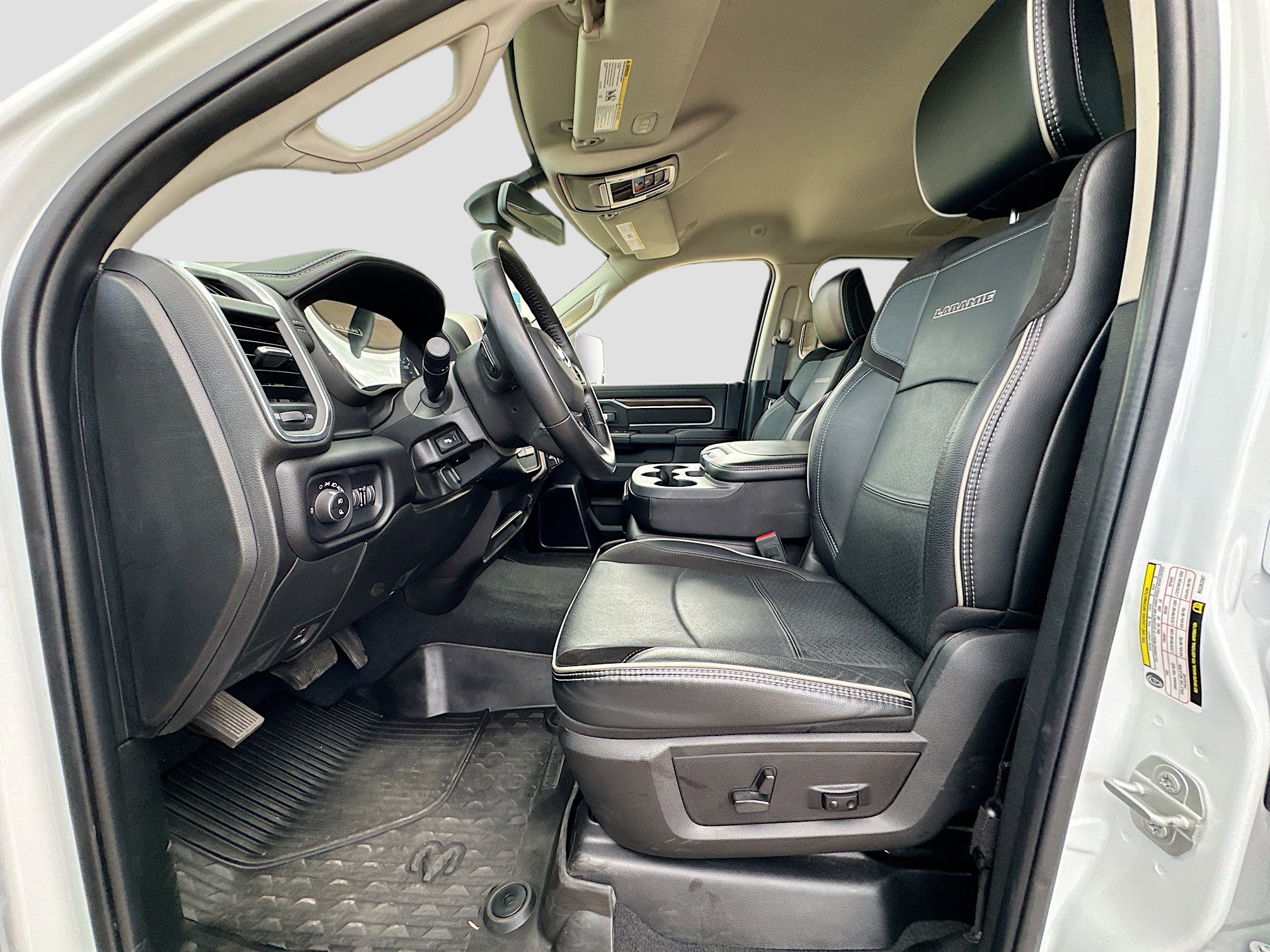 Used 2024 RAM 2500 Laramie image 13