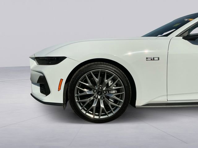 Used 2025 Ford Mustang GT Premium image 9