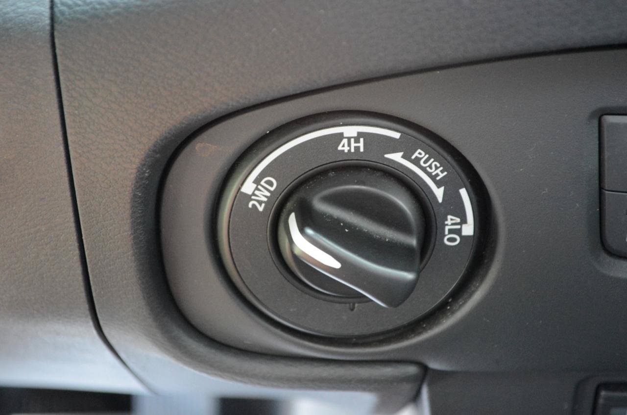 Used 2023 Nissan Frontier PRO-4X w/ Pro-4X Premium Package AWD/4WD image 28