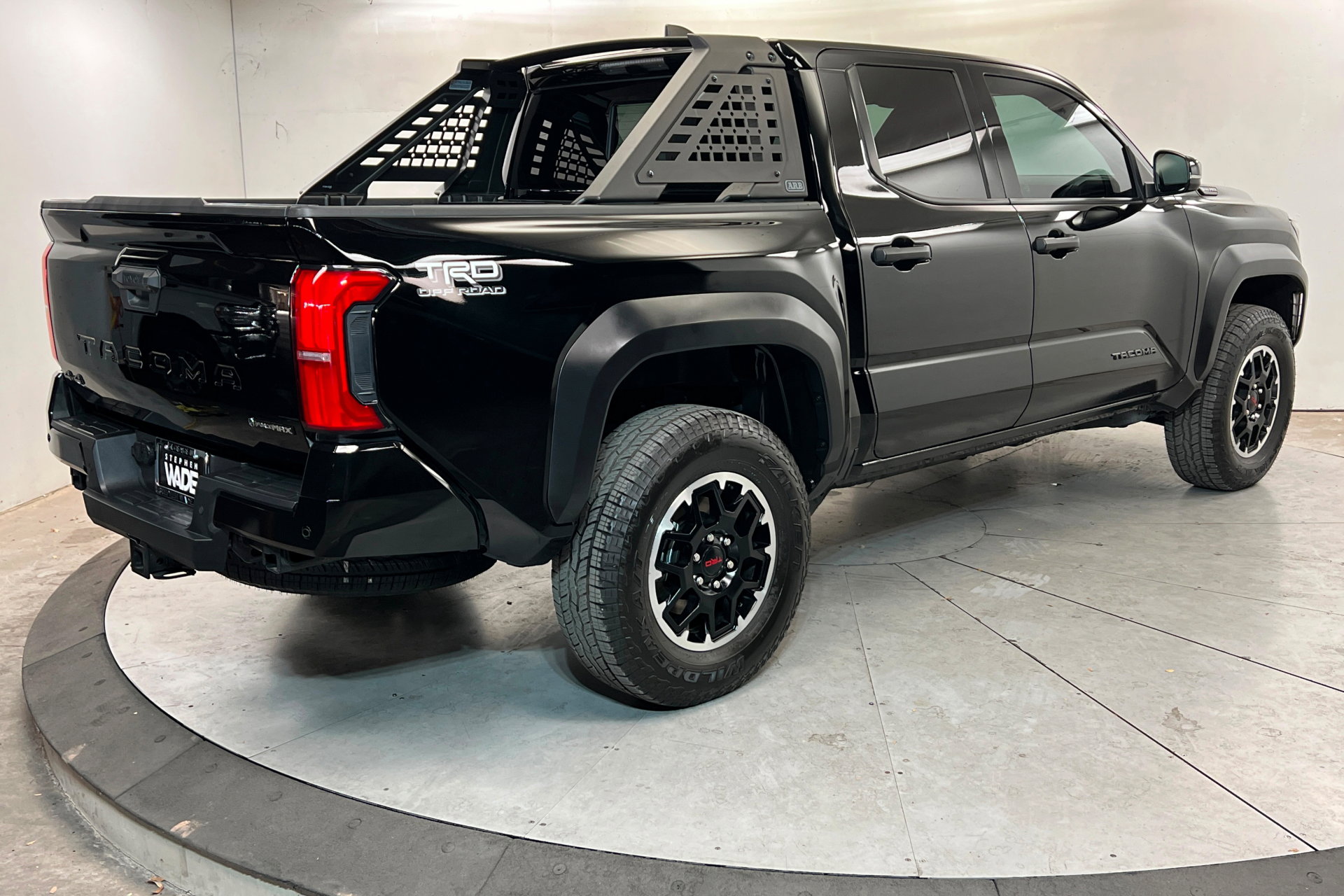 Used 2025 Toyota Tacoma TRD Off-Road w/ TRD Off Road Upgrade Package AWD/4WD image 5
