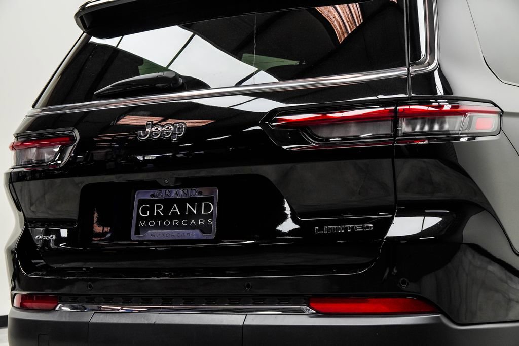 Used 2023 Jeep Grand Cherokee L Limited image 12