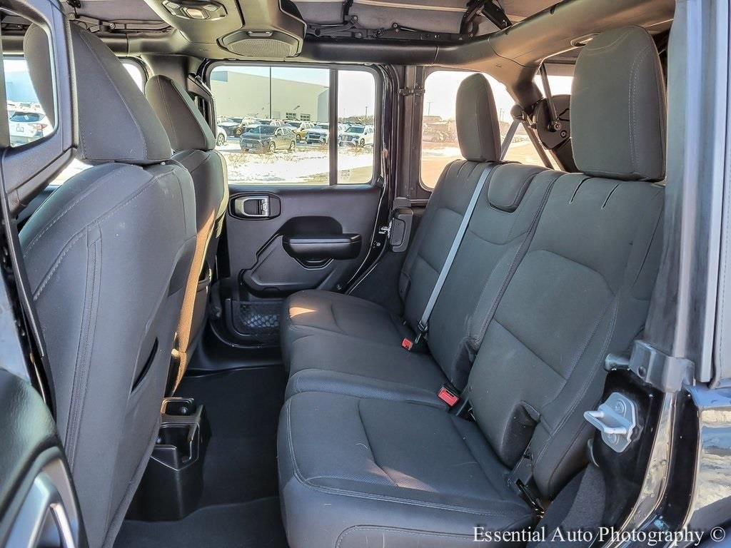 Used 2018 Jeep Wrangler Unlimited Sport S image 11