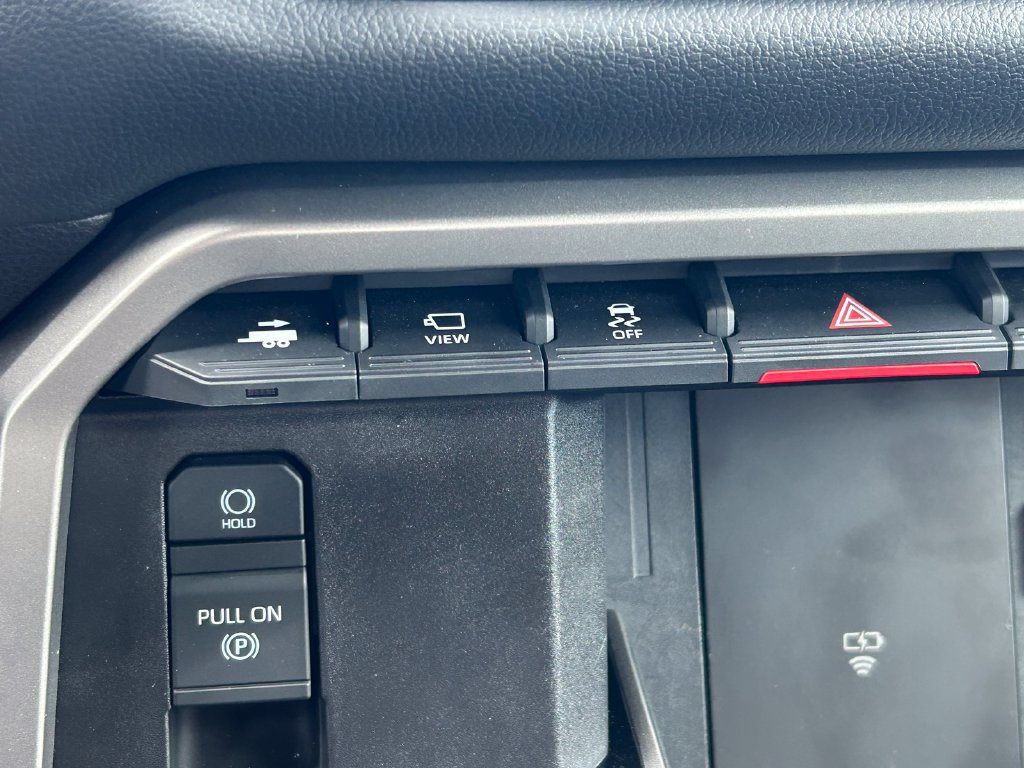 Certified 2026 Toyota Tundra Limited RWD image 32