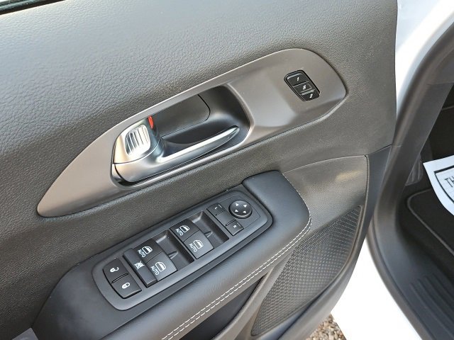 New 2026 Chrysler Pacifica Select image 13