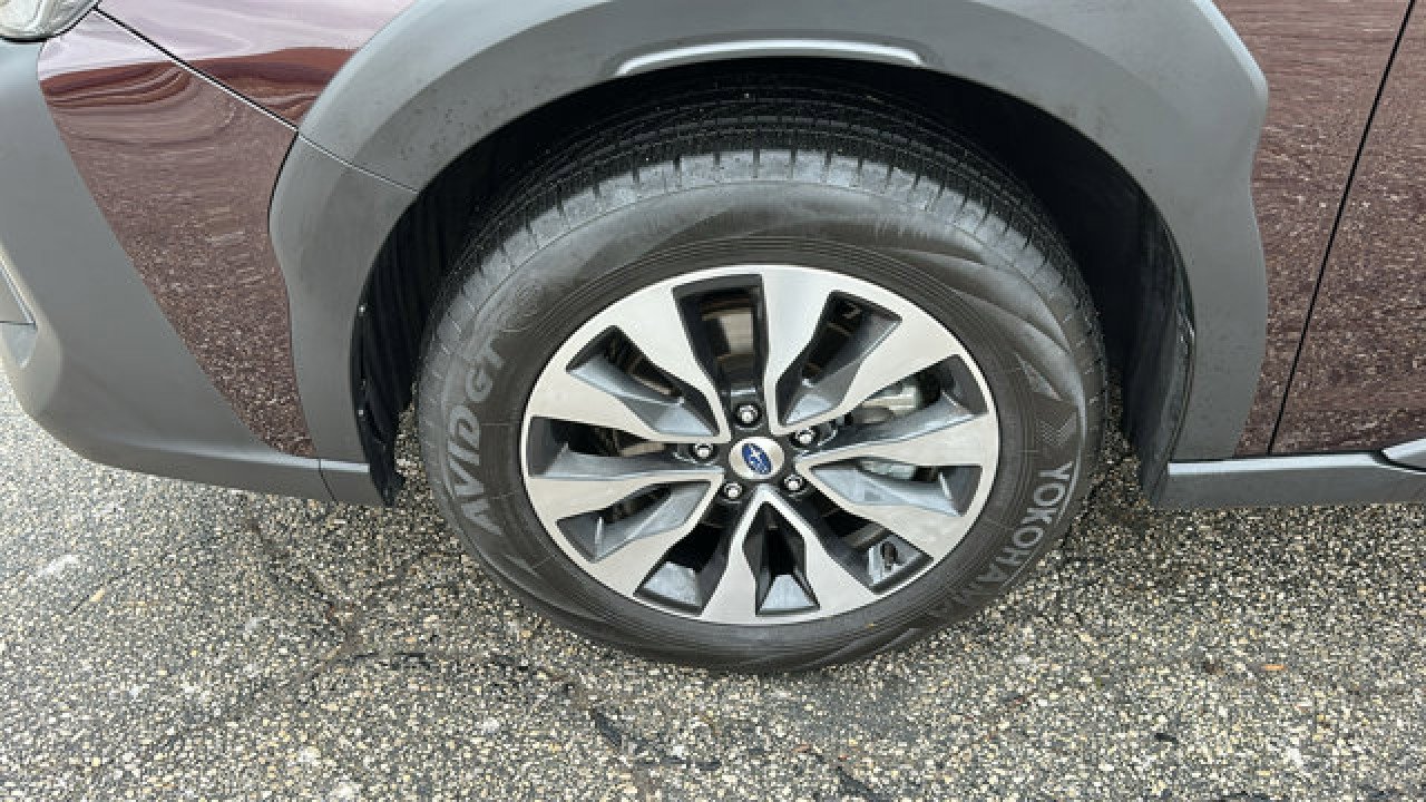 Used 2025 Subaru Outback Limited XT image 9