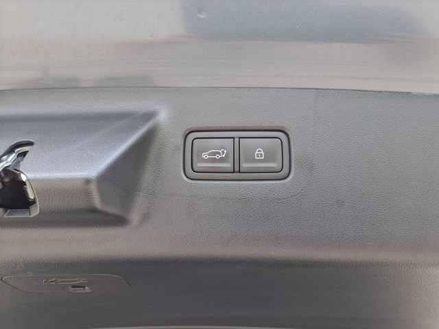 Used 2025 Hyundai Santa Fe SEL AWD/4WD image 14