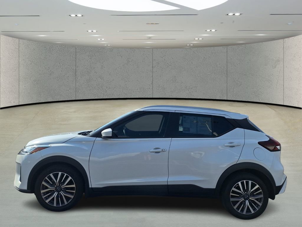 Certified 2023 Nissan Kicks SV image 2