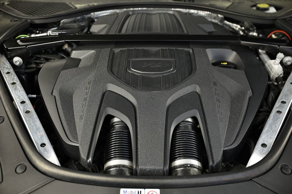 Certified 2023 Porsche Panamera image 32