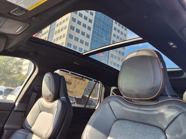 New 2025 Lincoln Aviator Black Label image 11