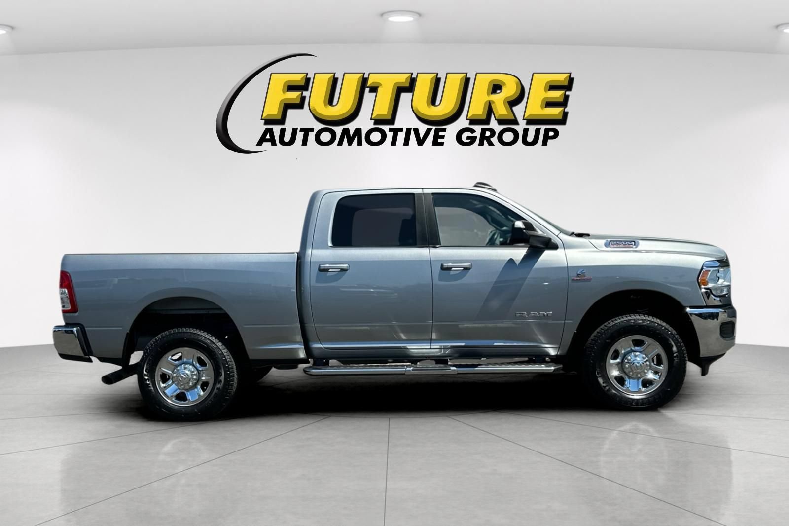 Used 2022 RAM 2500 Big Horn AWD/4WD image 3