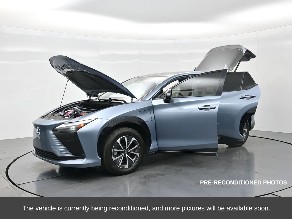 Used 2023 Lexus RZ 450e Premium image 34