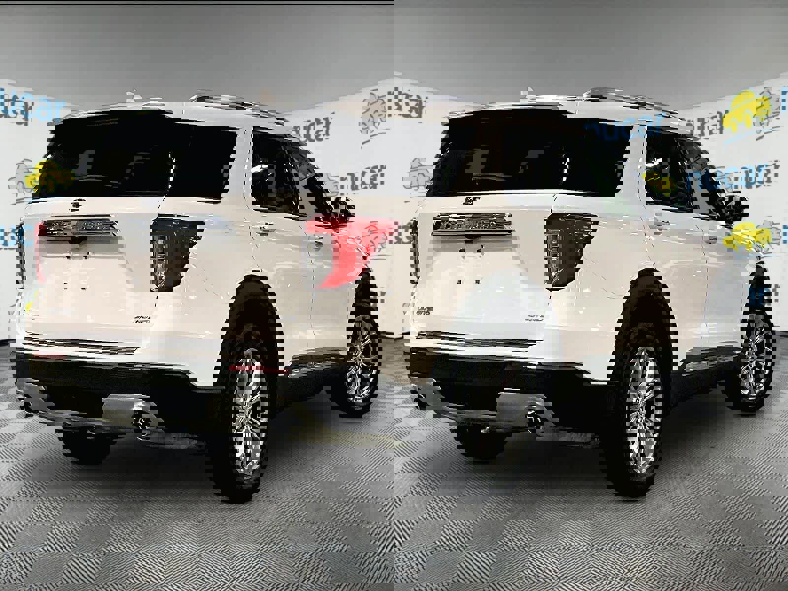 Used 2023 Ford Explorer Limited w/ Limited Technology Package image 6