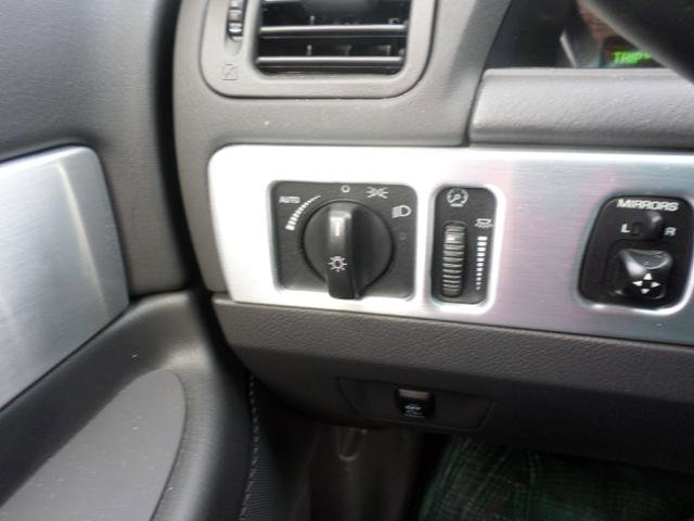 Used 2002 Ford Thunderbird image 21