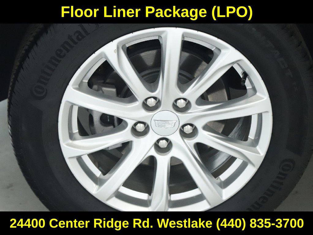 Used 2023 Cadillac XT4 Luxury w/ Cold Weather Package image 12