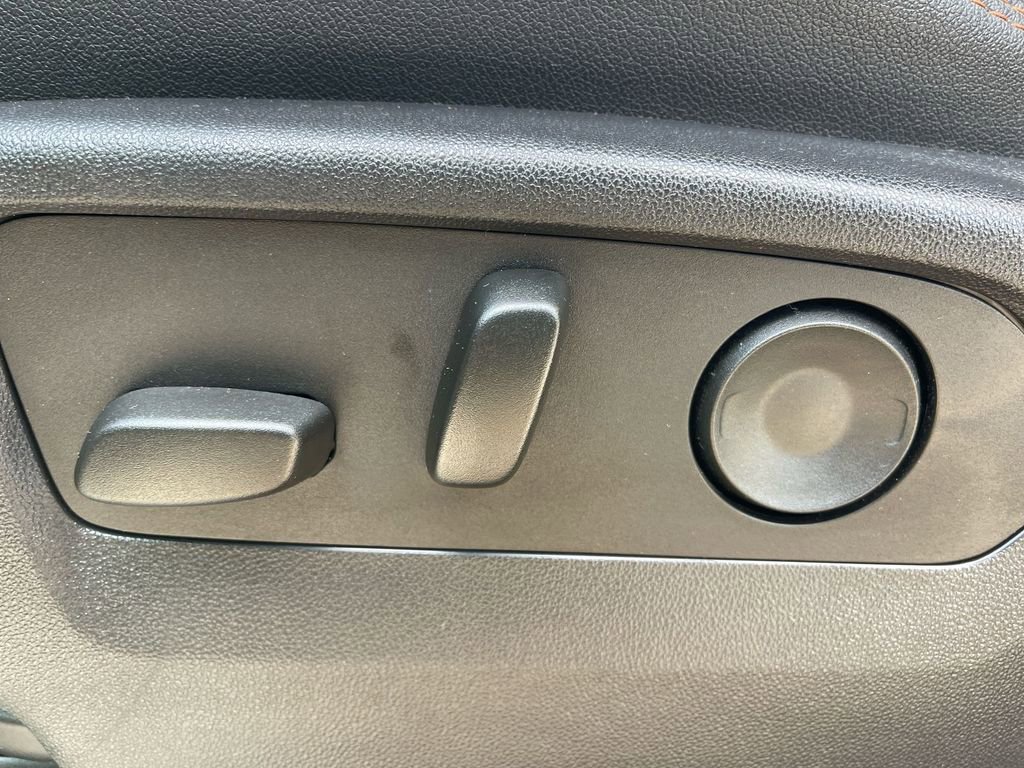 Used 2023 GMC Sierra 1500 AT4 w/ AT4 Premium Package image 10