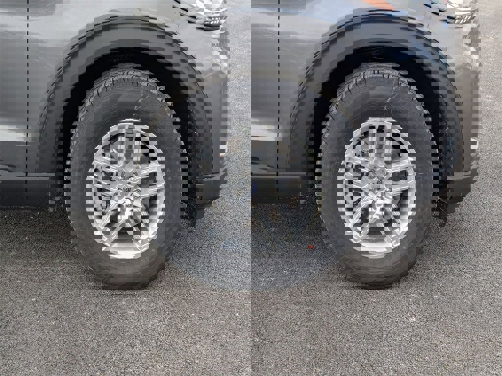 New 2026 Ford Explorer Active image 23