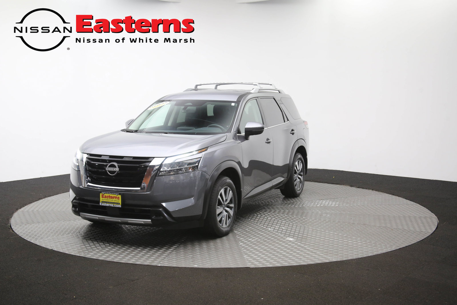Used 2024 Nissan Pathfinder SL AWD/4WD image 57