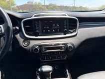 Used 2020 Kia Sorento EX FWD image 16