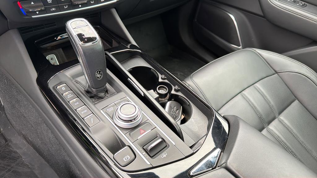 Certified 2023 Maserati Levante Modena AWD/4WD image 36
