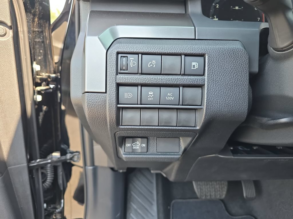 Used 2025 Toyota Tacoma TRD Off-Road AWD/4WD image 27