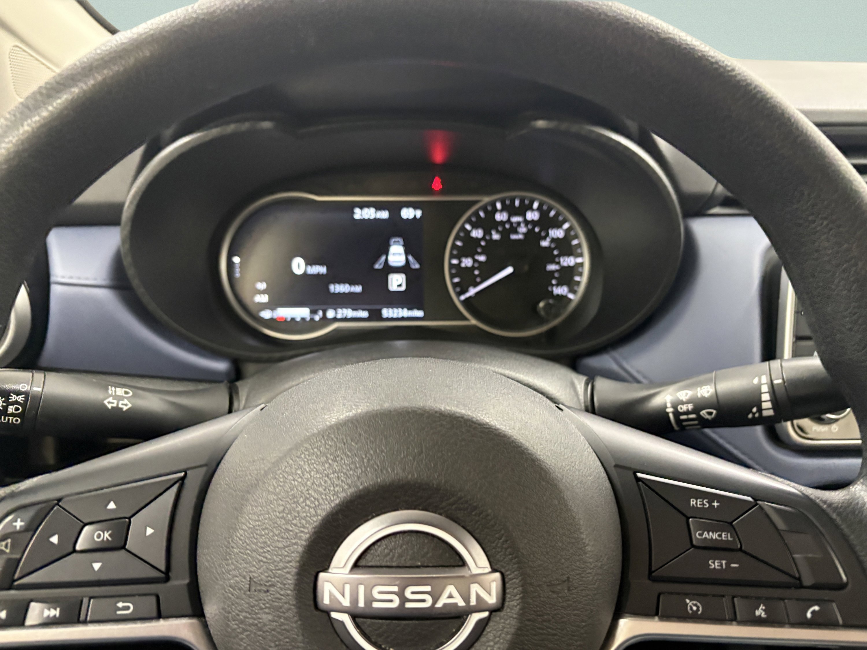 Used 2023 Nissan Versa SV image 27