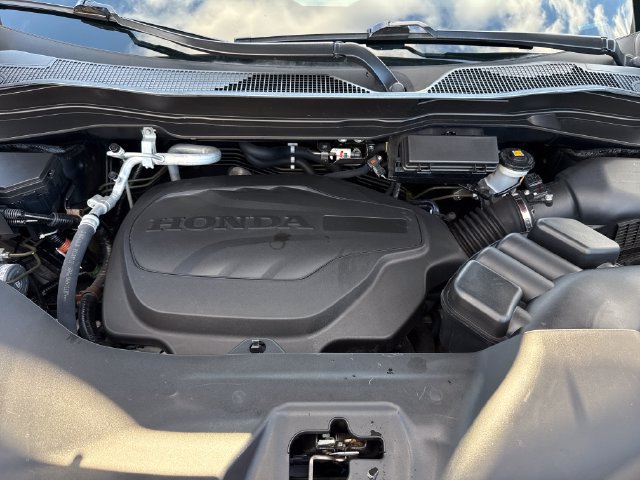 Used 2023 Honda Passport EX-L image 32