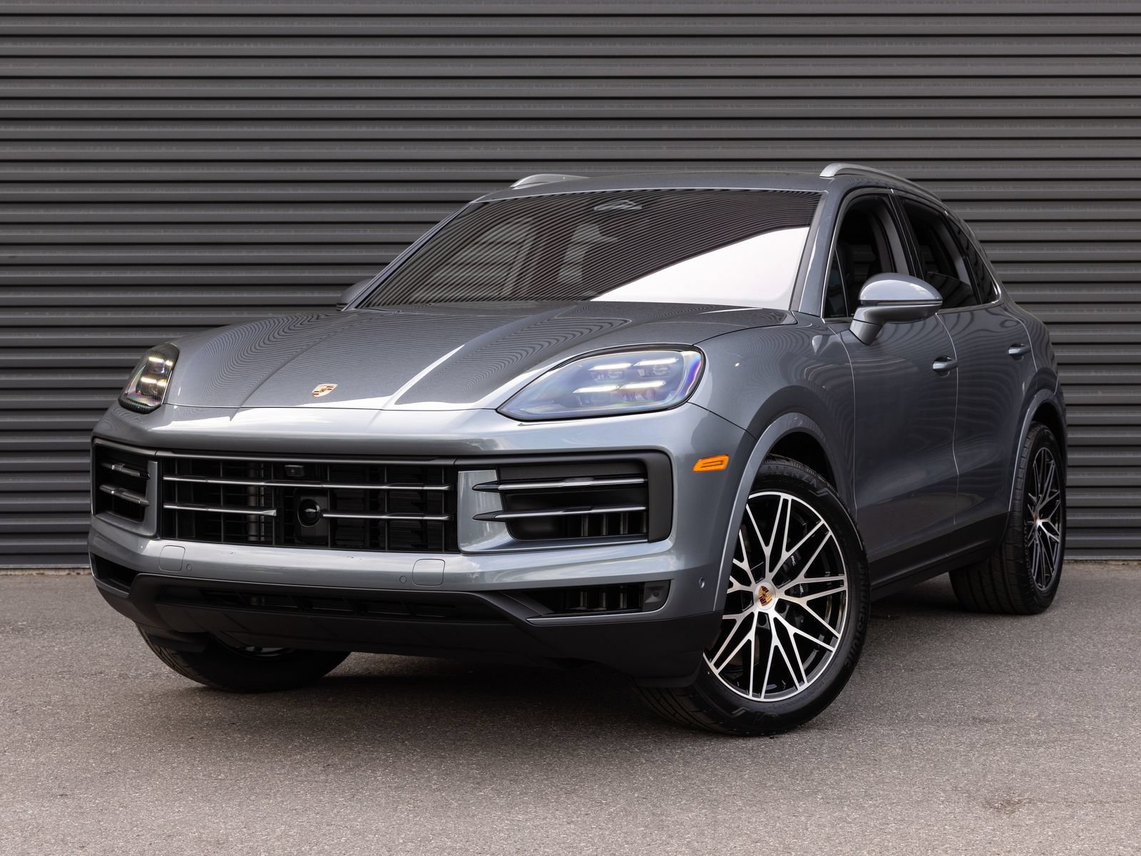 Certified 2026 Porsche Cayenne AWD/4WD image 1