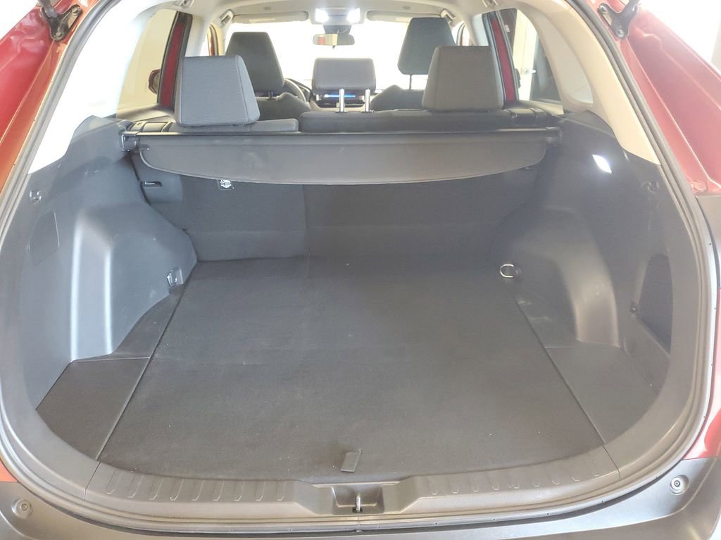 Used 2023 Toyota RAV4 LE image 8