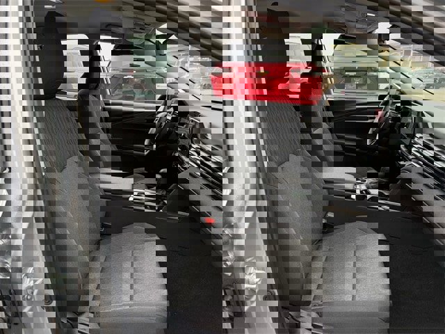 Used 2025 Toyota Camry LE image 31