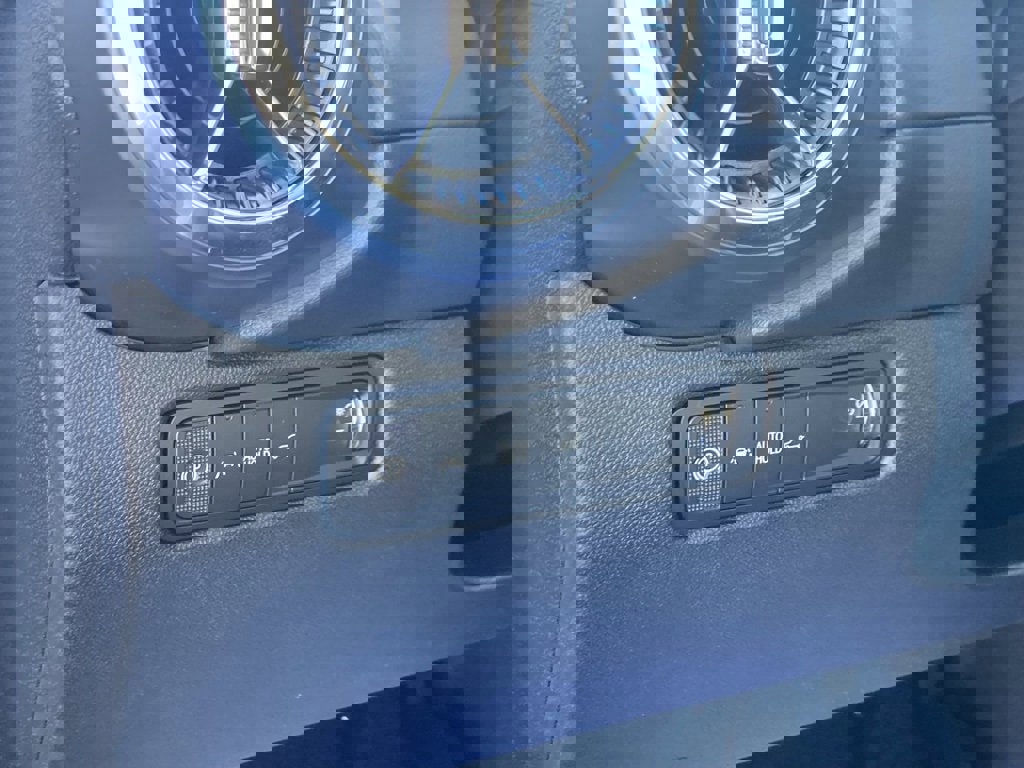 New 2026 Chevrolet Equinox EV LT w/ Convenience Package II image 19