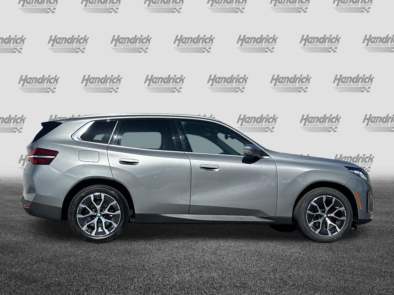 Used 2025 BMW X3 xDrive30i w/ Premium Package AWD/4WD image 3