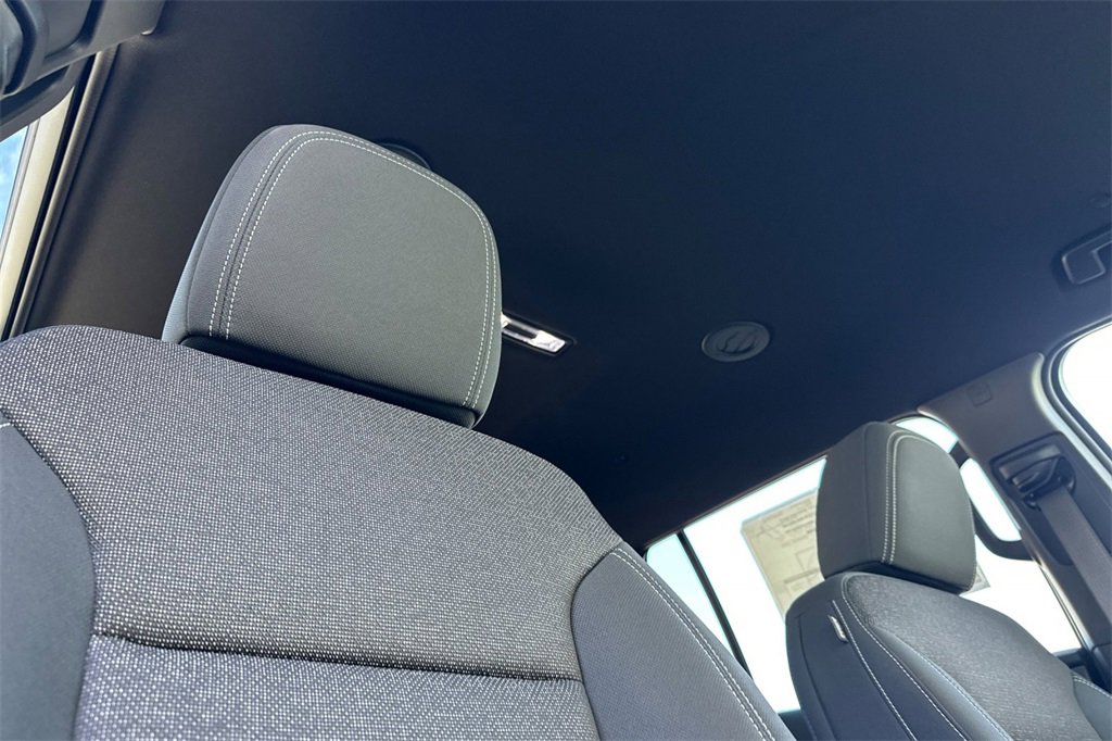 New 2026 Chevrolet Traverse LT w/ Driver Confidence Package image 19