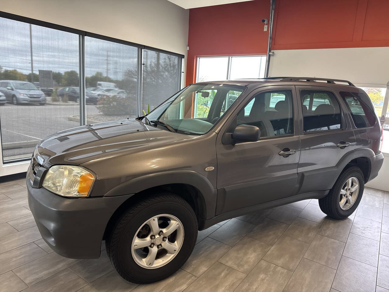 Used 2006 MAZDA Tribute I image 8